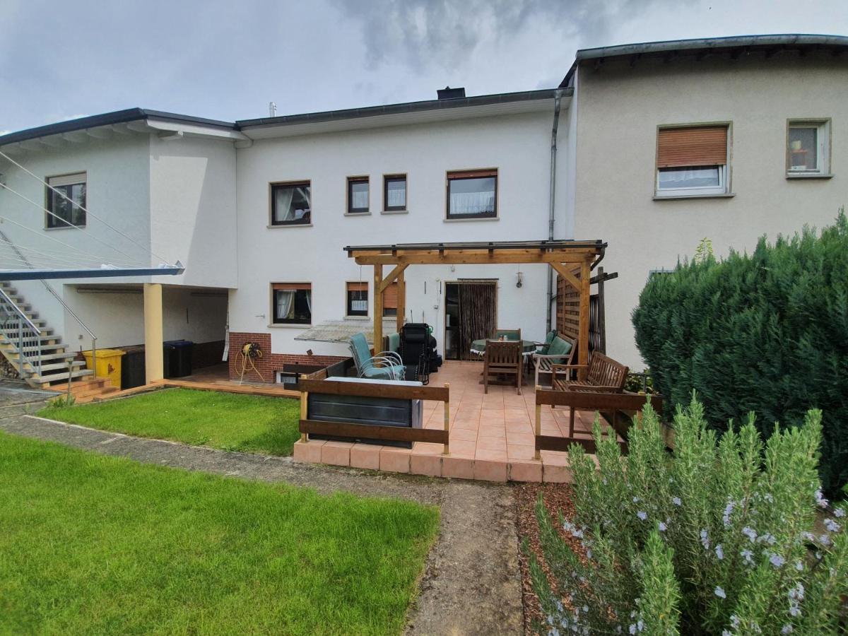 Ferienwohnung Woelbert Altendiez Exteriör bild