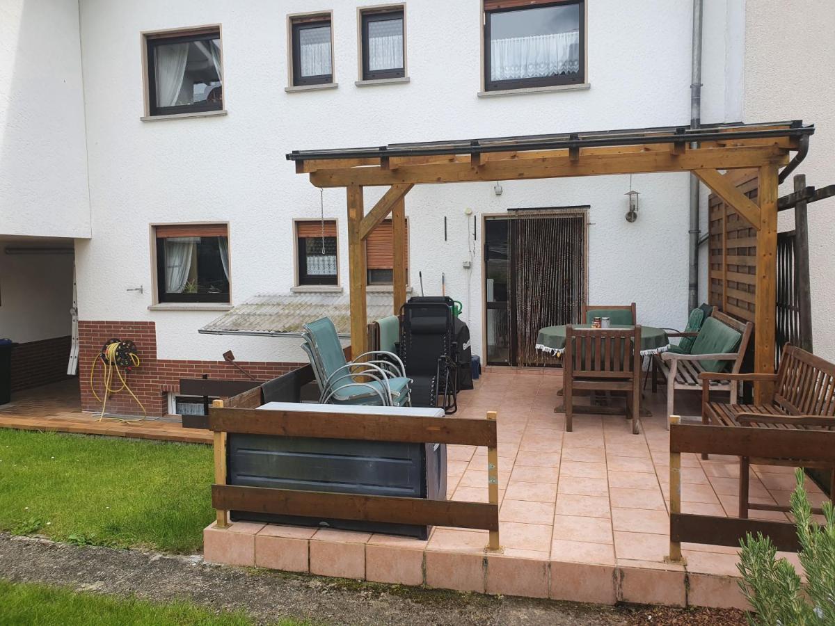 Ferienwohnung Woelbert Altendiez Exteriör bild