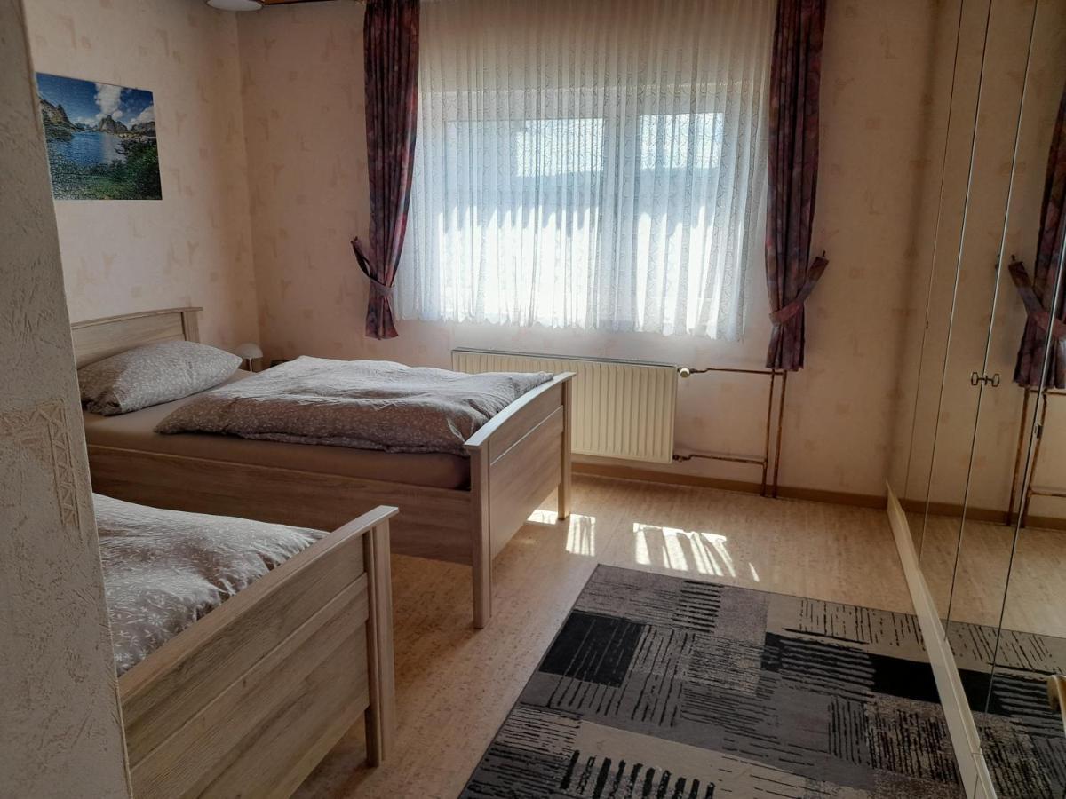Ferienwohnung Woelbert Altendiez Exteriör bild