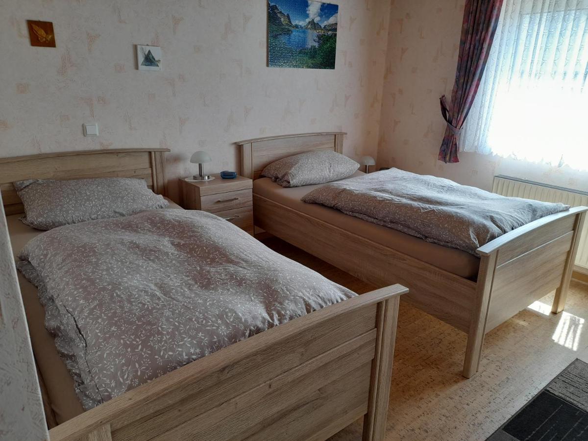 Ferienwohnung Woelbert Altendiez Exteriör bild