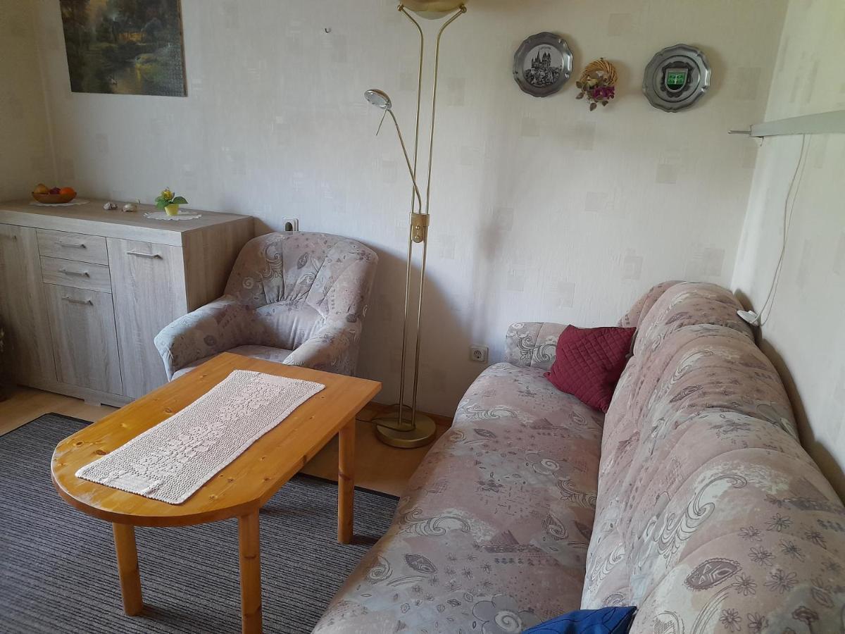 Ferienwohnung Woelbert Altendiez Exteriör bild